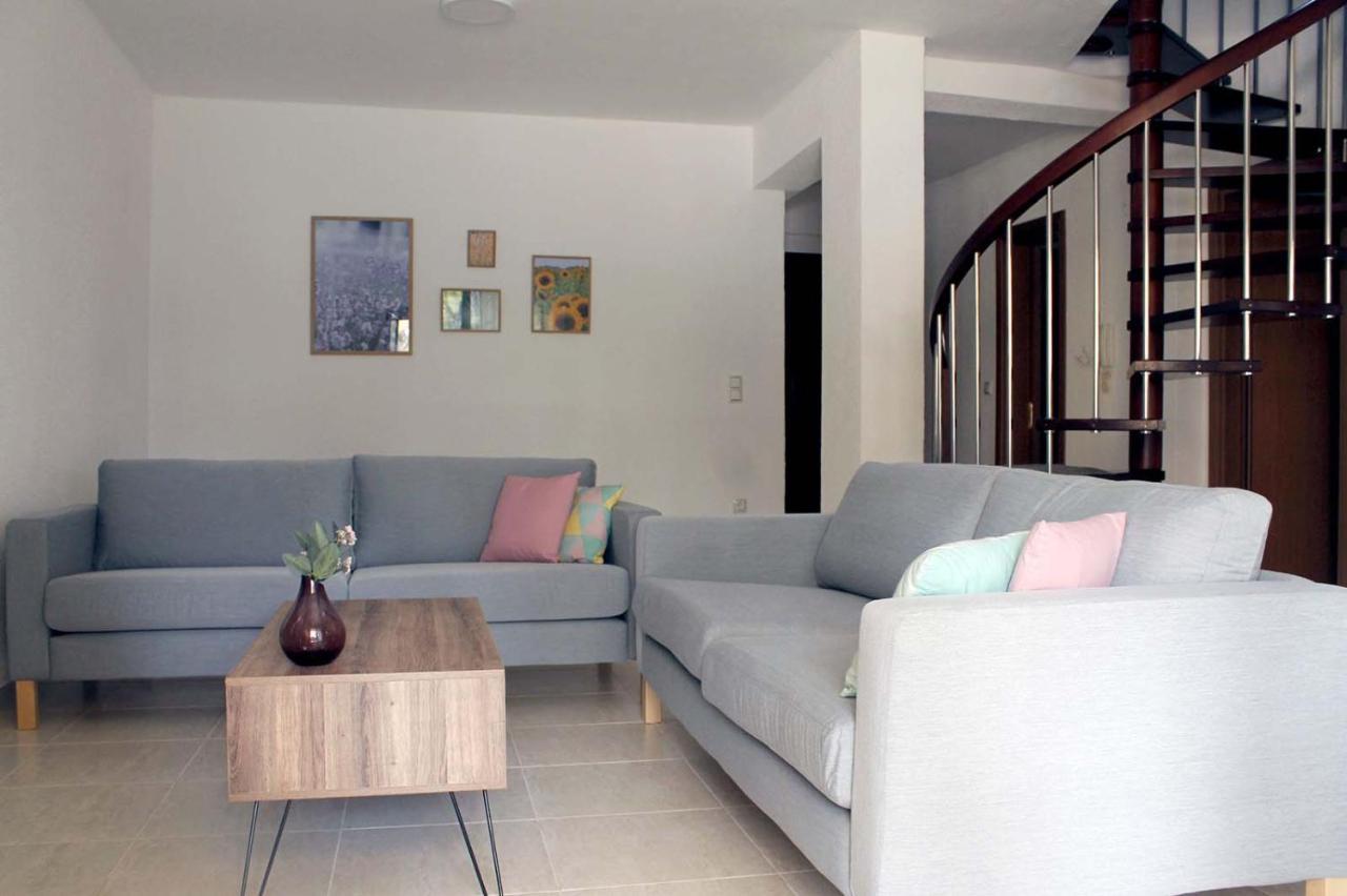 4 Bedroom Villa With Pool And Garden Néa Fókaia Eksteriør bilde